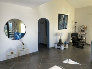  Maison � vendre 6 pi�ces 275 m�