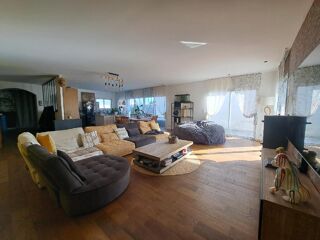  Maison � vendre 4 pi�ces 145 m�