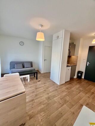  Appartement à louer 1 pièce 22 m²