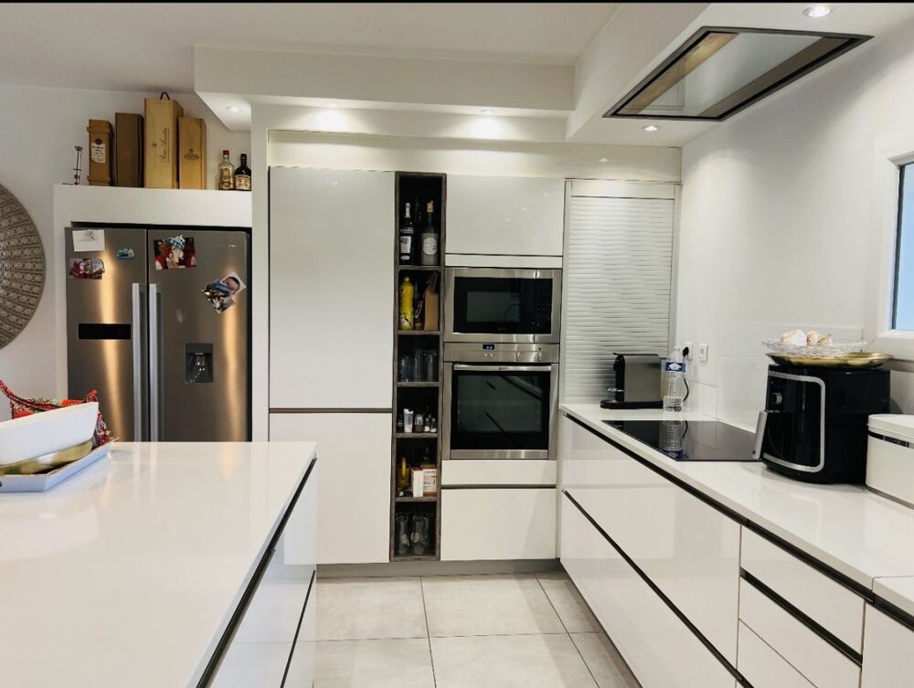 Vente Maison Villa 3 HABITATIONS  450 M2 SUR 5000 M2 Jonquieres