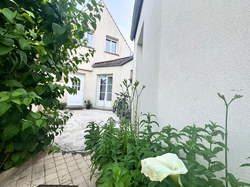 Maison 7 pièces 98 m² · à Courmelles · 98 m² · 179 900 €