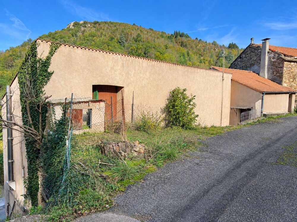 Maison de village plain-pied avec garage et belle vue