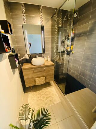  Appartement � vendre 3 pi�ces 69 m�