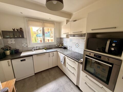  Appartement � louer 4 pi�ces 104 m�