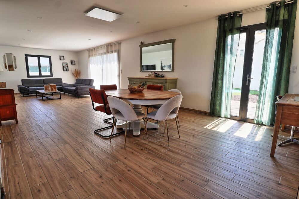 Vente Maison Villa PLAIN-PIED, GARAGE, PISCINE, JARDIN Ventenac en minervois