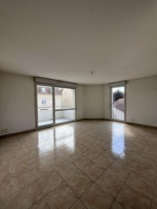  Appartement à louer 3 pièces 70 m²