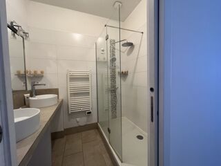  Appartement à louer 3 pièces 61 m²