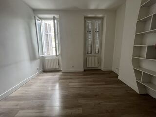 Location Appartement 2 Pièces rénové Marseille 8