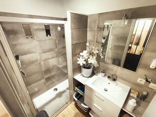  Appartement à vendre 2 pièces 61 m²