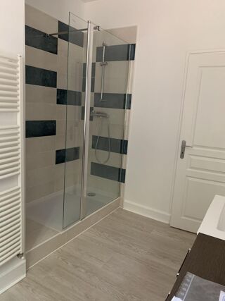  Appartement à louer 4 pièces 87 m²