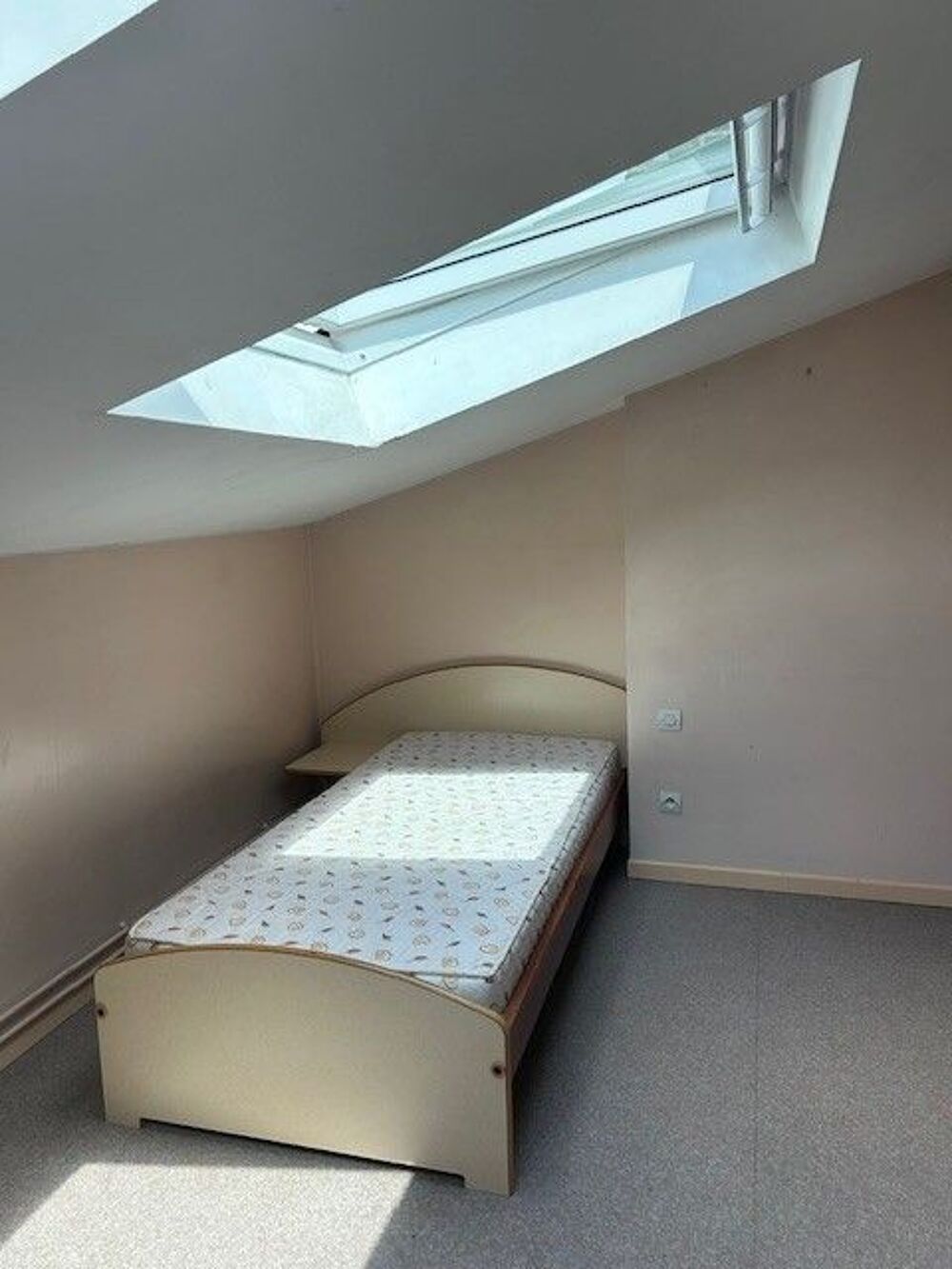 Studio meublé - Ref 22/8 - Centre ville