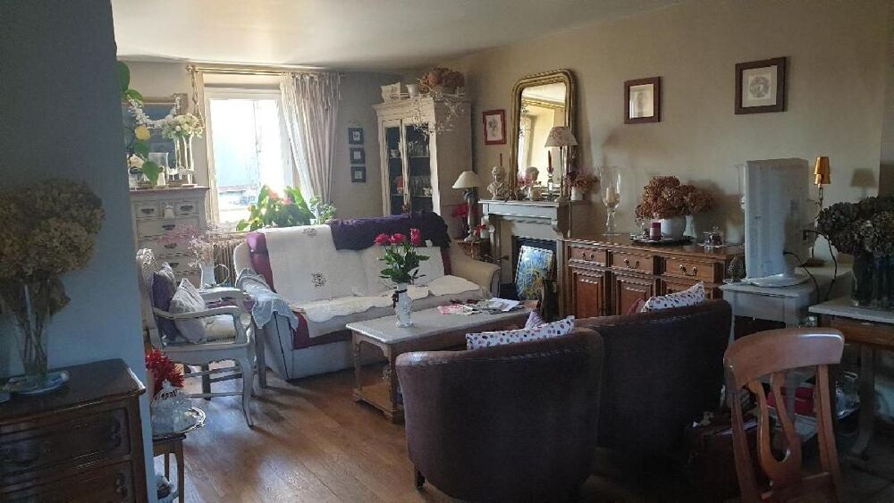 Maison 7 pièces 155 m² · à Saint Leonard de Noblat · 155 m² · 197 000 €