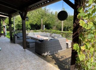  Maison � vendre 10 pi�ces 305 m�