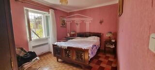  Immeuble à vendre 10 pièces 238 m²