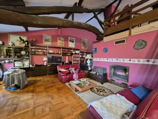  Maison  vendre 9 pices 440 m