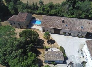  Maison  vendre 9 pices 240 m