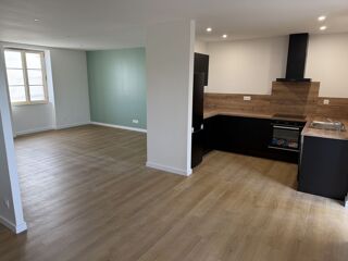  Appartement à louer 3 pièces 96 m²
