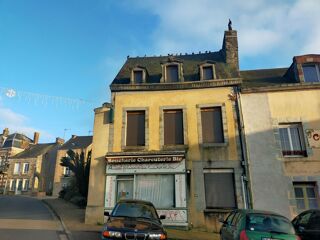 Maison 10 pièces 180 m² · à Villaines-la-Juhel · 180 m² · 90 500 €