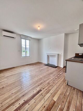  Appartement à louer 3 pièces 62 m²