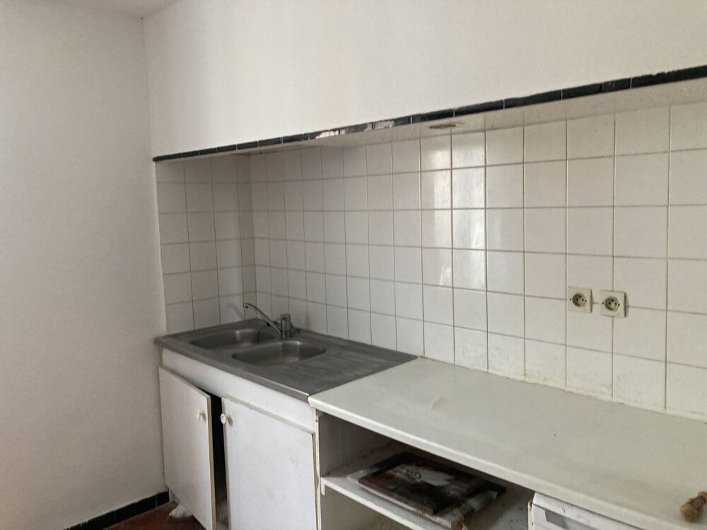 Vente Immeuble Immeuble 3 T2 1 studio garage Beziers