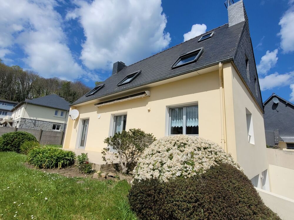 Maison sur grand sous-sol complet