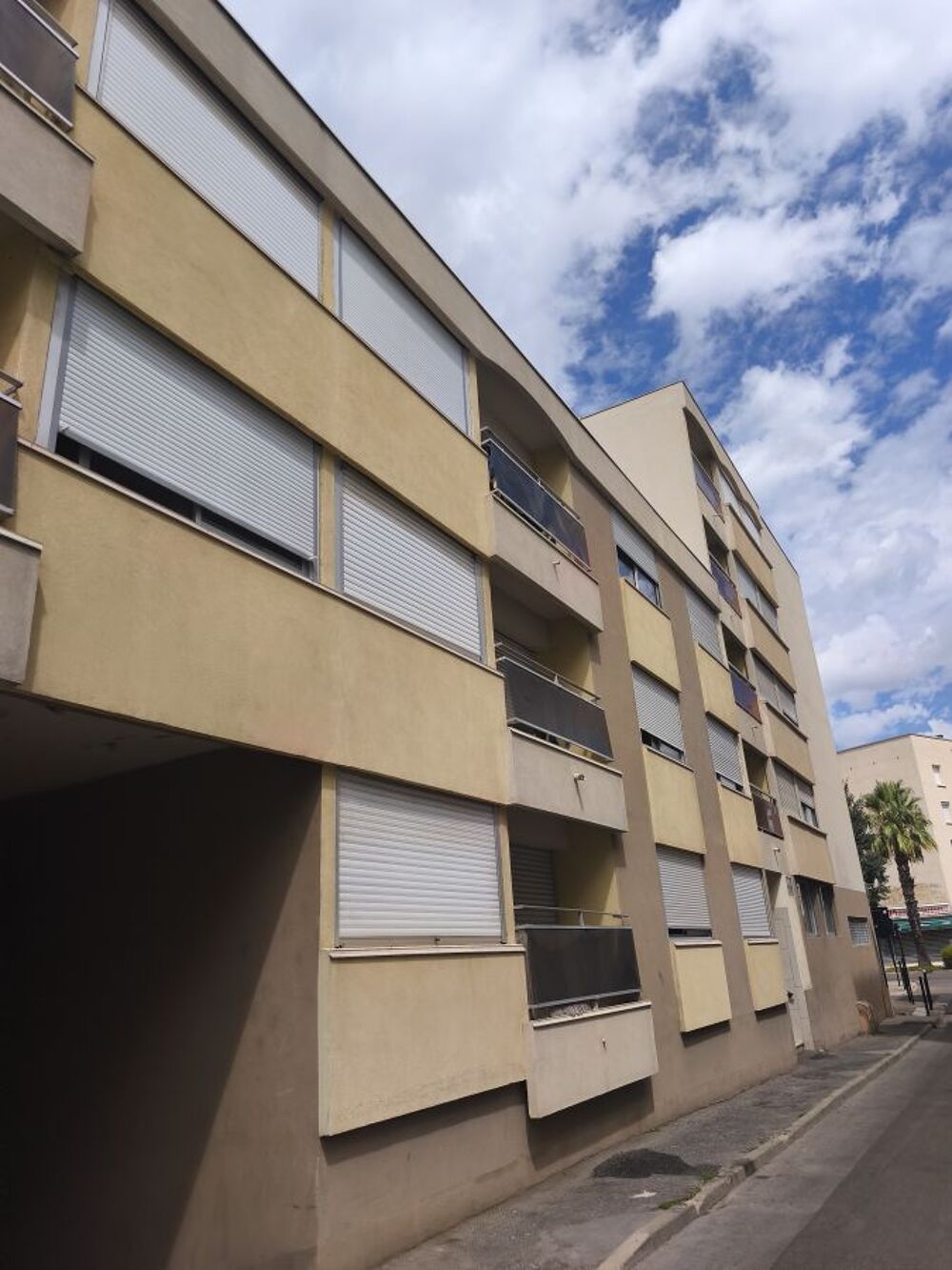 Location Appartement 1 Pièce Nimes