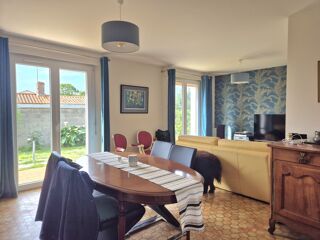 Maison 3 pièces 82 m² · à Sainte-Foy · 82 m² · 240 000 €