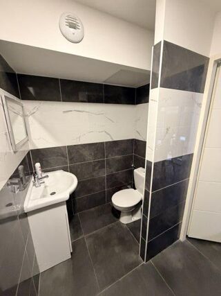  Appartement à louer 3 pièces 67 m²