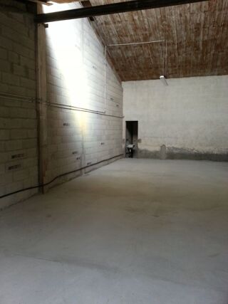  Parking / Garage � louer 1 pi�ce 95 m�