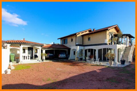   Maison Maison - 10 pi�ce(s) - 205 m�