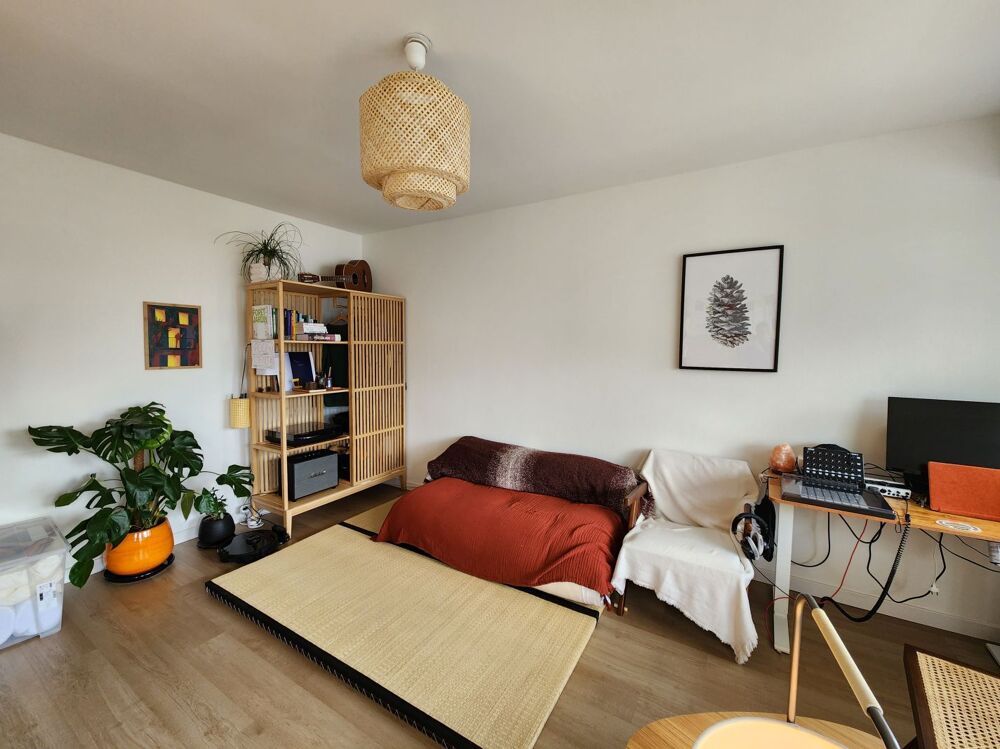 Location Appartement 1 Pièce Cave et box fermé Saint genis pouilly