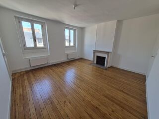  Appartement à louer 4 pièces 105 m²