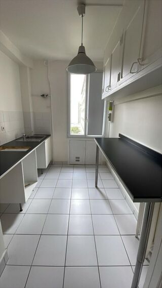  Appartement à louer 3 pièces 55 m²