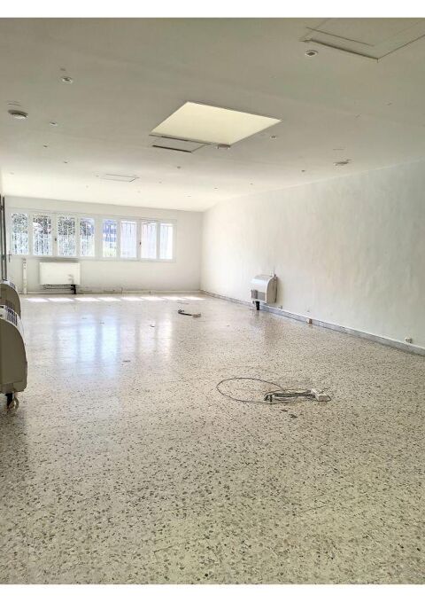 Local commercial 4500 13004 Marseille