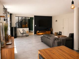  Maison à vendre 10 pièces 157 m²