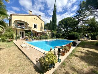 Maison � vendre 6 pi�ces 200 m�