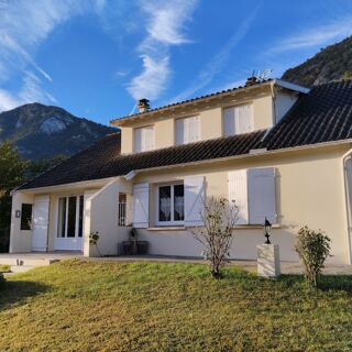 Maison 5 pièces 131 m² · à Tarascon-sur-Ariège · 131 m² · 249 000 €