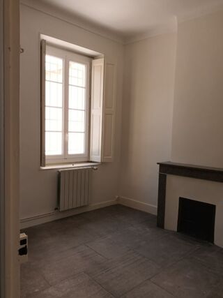  Appartement  louer 4 pices 107 m