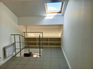  Appartement à louer 2 pièces 35 m²