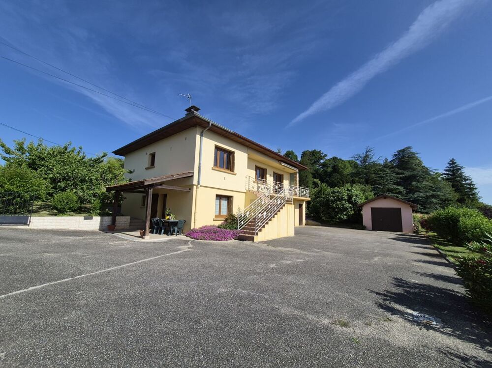 Maison 5 pièces 164 m² · à Chalamont · 164 m² · 315 000 €