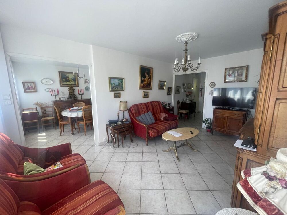 4 Pièces traversant deux balcons