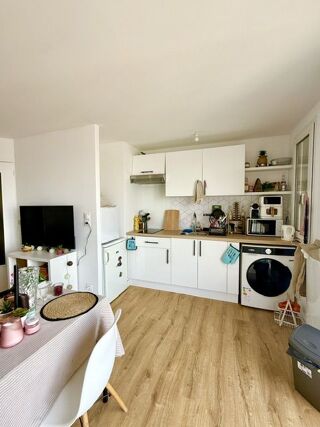  Appartement à louer 1 pièce 27 m²
