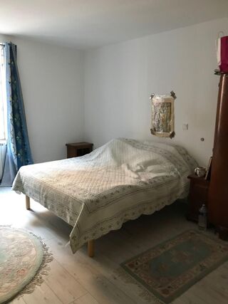  Immeuble � vendre 15 + pi�ces 700 m�