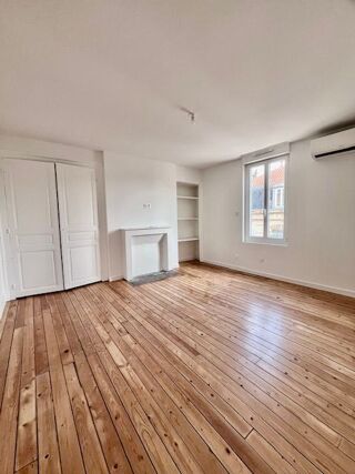  Appartement à louer 3 pièces 62 m²