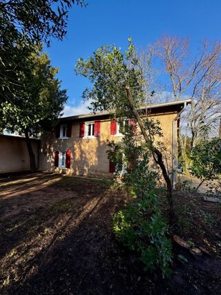  Maison à louer 7 pièces 136 m²