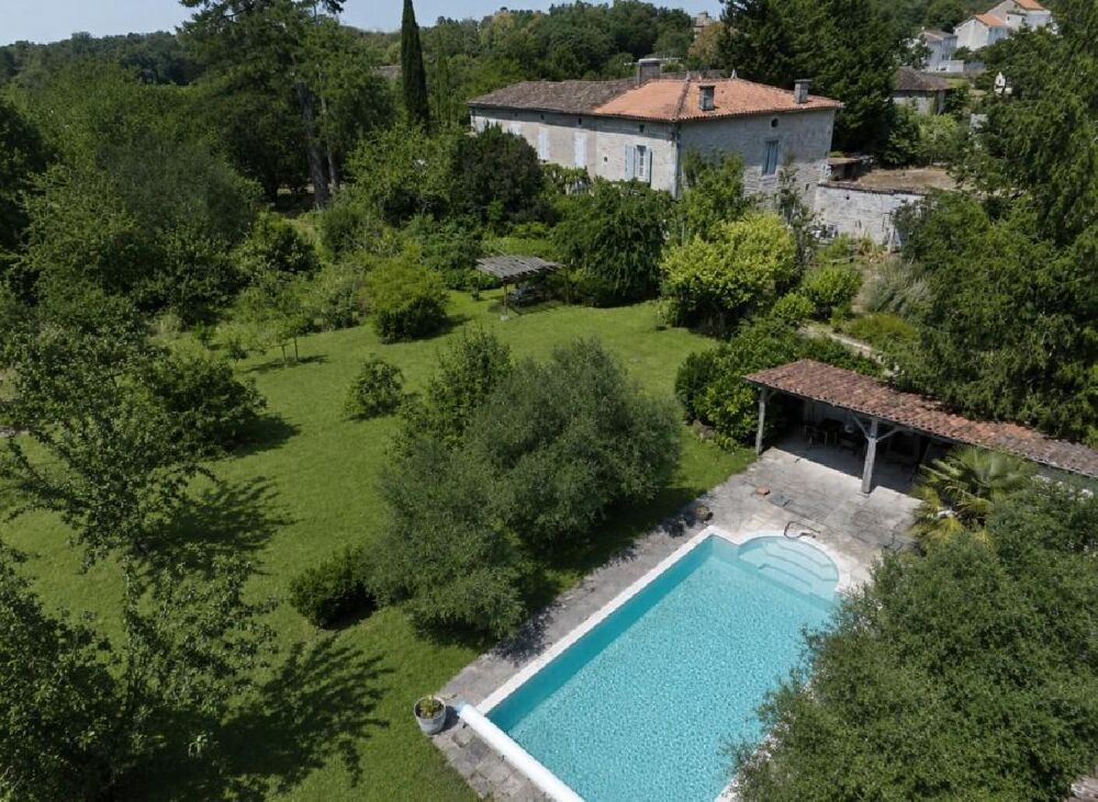 Maison 4 pièces 122 m² · à Mansle · 122 m² · 190 000 €