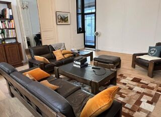  Maison à vendre 14 pièces 455 m²