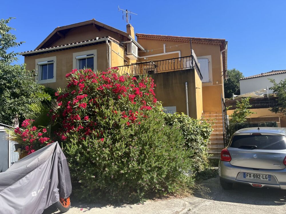 Vente Appartement 4 Pièces Haut de villa en duplex Marseille 11