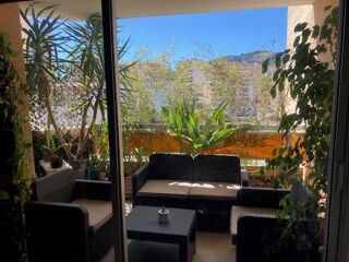  Appartement à louer 4 pièces 100 m²