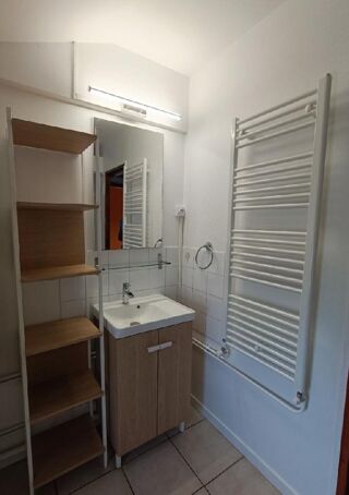  Appartement à louer 2 pièces 55 m²